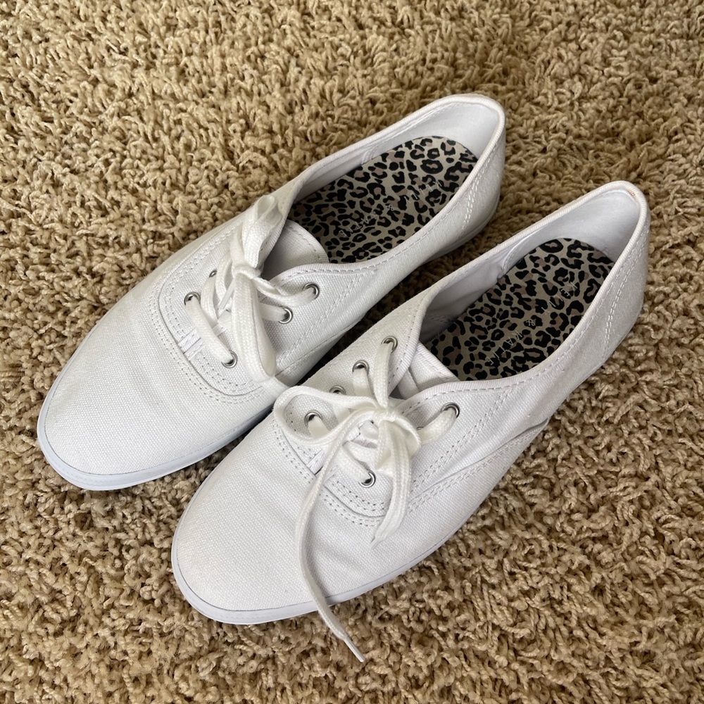 Kelly & Katie White Sneakers - Size 10
